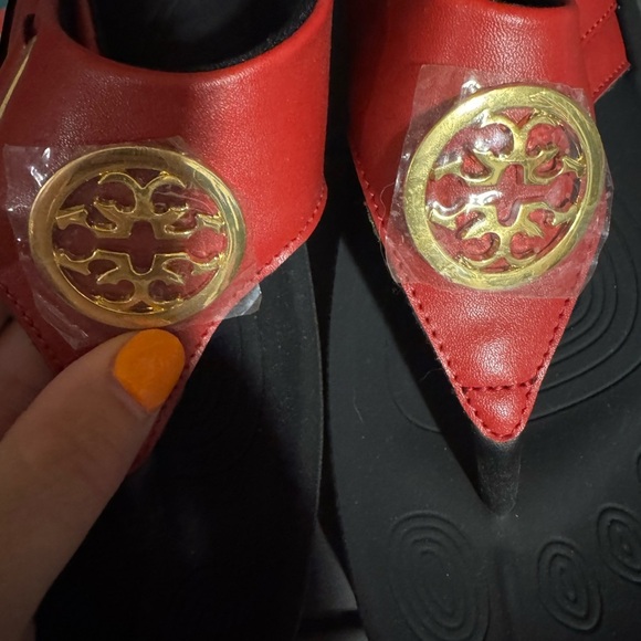 AEROTHOTIC Hazel Women's Thong Sandals – All-Day Comfort & Chic Style! - Picture 2 of 4